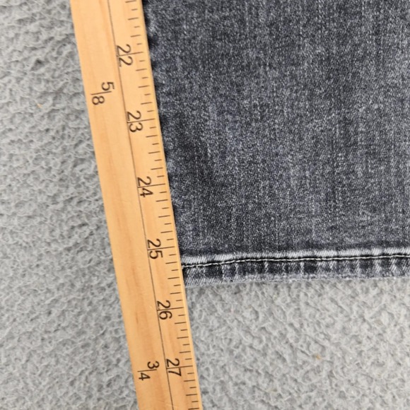 7 For All Mankind High Waist Cropped Straight Jeans Womens 25‎ Gray Distressed - Picture 14 of 15